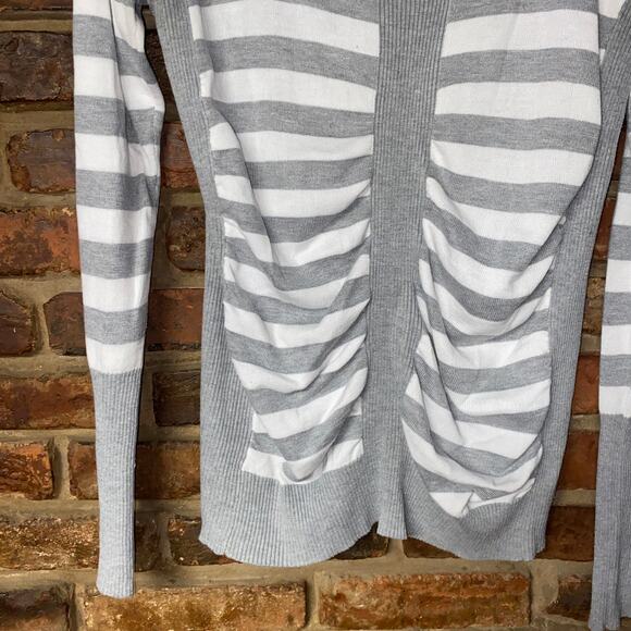 BONGO Gray & White Striped Ruched Keyhole Long Sleeve Sweater Women's Size XL - Picture 3 of 6